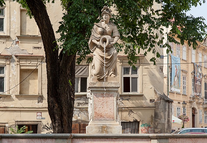 Altstadt (Staré Mesto): Frantiskánske námestie - Brunnen Bratislava