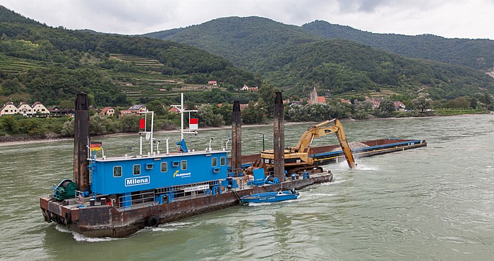 Wachau: Flussvertiefung in der Donau Schwallenbach