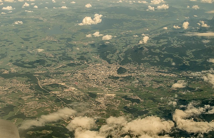 Salzburg Flughafen Salzburg Luftbild aerial photo