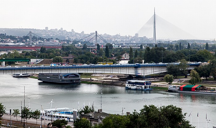 Belgrad Save, Brankov most, Novi Beograd Neue Belgrader Eisenbahnbrücke Savebrücke über die Ada Ciganlija