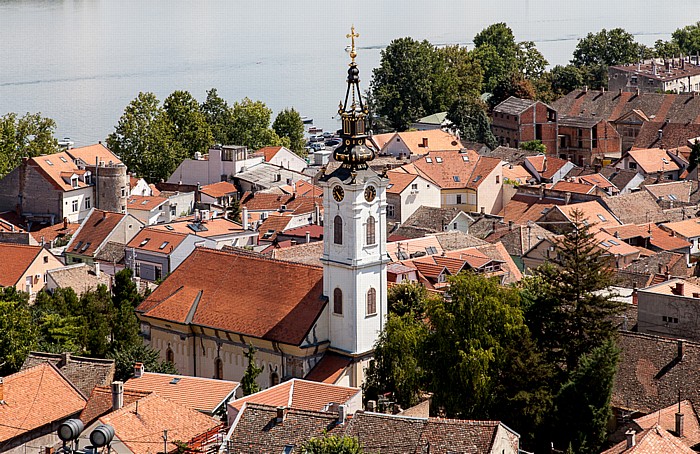 Belgrad Blick vom Kula Sibinjanin Janka (Gardos Turm): Zemun mit der St.-Nicolas-Kirche Donau