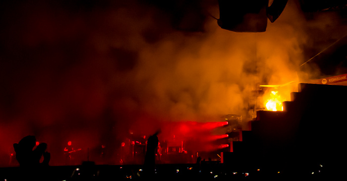 Kombank Arena (Belgrade Arena): Roger Waters - The Wall Live - In The Flesh?