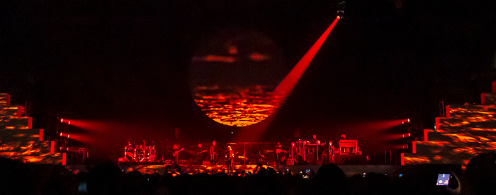 Kombank Arena (Belgrade Arena): Roger Waters - The Wall Live Belgrad Another Brick in the Wall Part 1