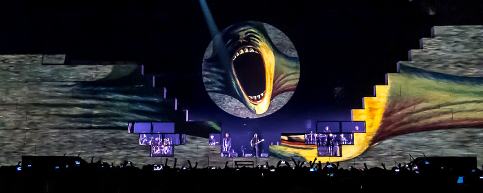 Kombank Arena (Belgrade Arena): Roger Waters - The Wall Live - Empty Spaces Belgrad