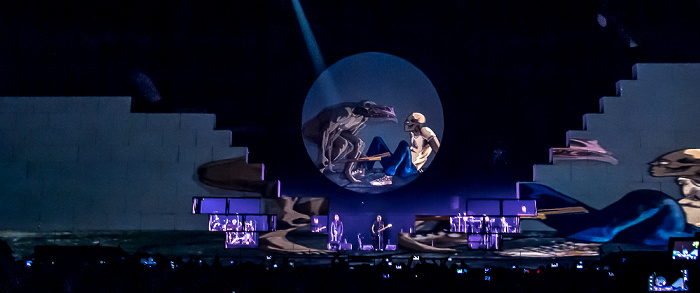 Kombank Arena (Belgrade Arena): Roger Waters - The Wall Live - Empty Spaces
