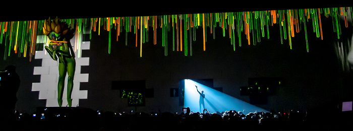 Kombank Arena (Belgrade Arena): Roger Waters - The Wall Live Belgrad Don't Leave Me Now