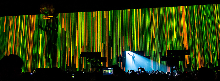 Kombank Arena (Belgrade Arena): Roger Waters - The Wall Live Belgrad Don't Leave Me Now
