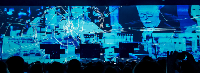 Kombank Arena (Belgrade Arena): Roger Waters - The Wall Live Belgrad Another Brick In The Wall Part 3