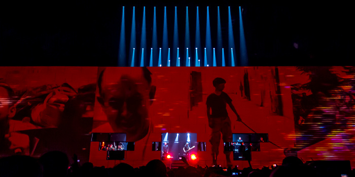 Kombank Arena (Belgrade Arena): Roger Waters - The Wall Live Belgrad Another Brick In The Wall Part 3