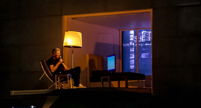 Kombank Arena (Belgrade Arena): Roger Waters - The Wall Live Belgrad Nobody Home