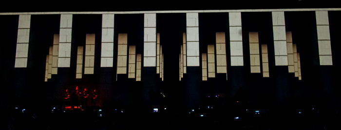 Kombank Arena (Belgrade Arena): Roger Waters - The Wall Live - In The Flesh