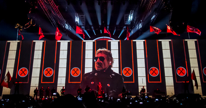 Kombank Arena (Belgrade Arena): Roger Waters - The Wall Live Belgrad In the Flesh