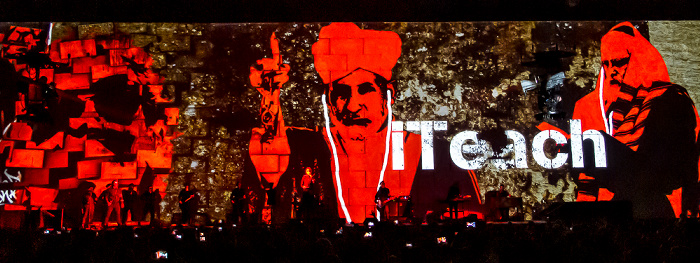 Kombank Arena (Belgrade Arena): Roger Waters - The Wall Live Belgrad Run Like Hell