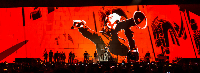 Kombank Arena (Belgrade Arena): Roger Waters - The Wall Live Belgrad Waiting for the Worms