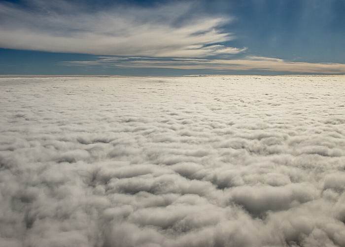 Geschlossene Wolkendecke Europa