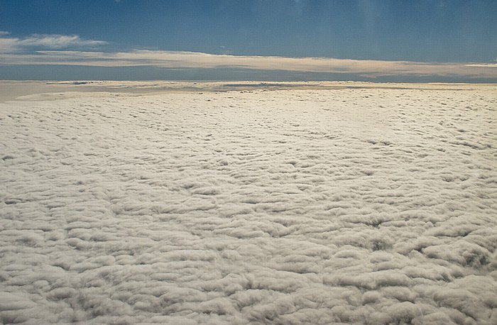 Geschlossene Wolkendecke Europa