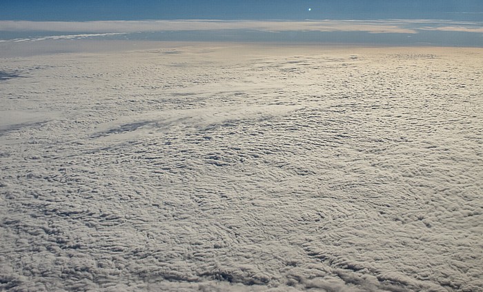 Europa Geschlossene Wolkendecke Luftbild aerial photo