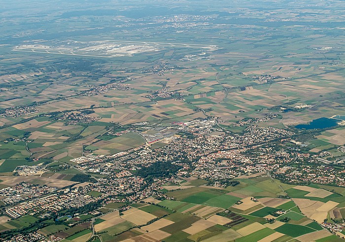 Bayern - Landkreis Erding: Erding Kronthaler Weiher Luftbild aerial photo