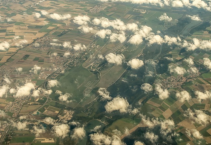 Bayern - Landkreis Augsburg: Lechfeld mit dem Fliegerhorst Lechfeld, Lech Luftbild aerial photo