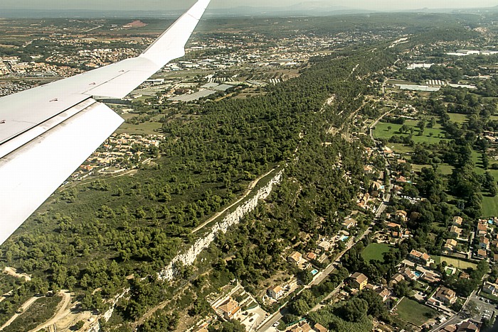 Provence-Alpes-Côte d’Azur - Département Bouches-du-Rhône: Saint-Victoret Luftbild aerial photo