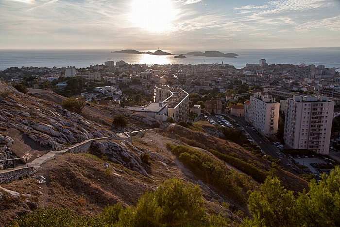 Marseille Blick von La Garde: Golfe du Lion (Mittelmeer) mit den Frioul-Inseln (Archipel du Frioul)