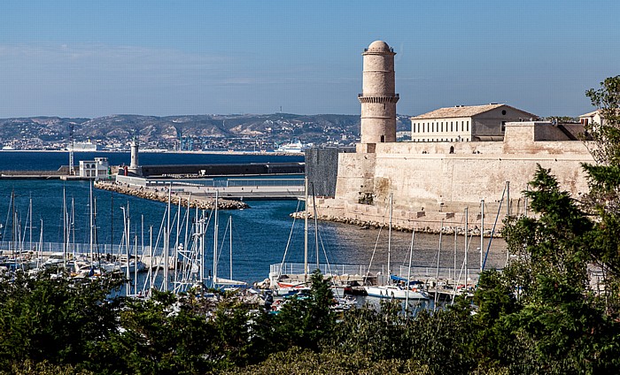 Blick vom Fort Saint-Nicolas: Golfe du Lion (Mittelmeer), Avant-port Joliette und Fort Saint-Jean Marseille