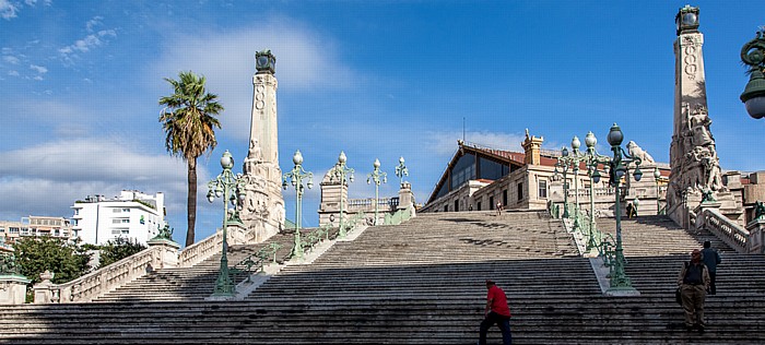 Escalier monumental de la gare de Marseille-Saint-Charles Gare de Marseille-Saint-Charles