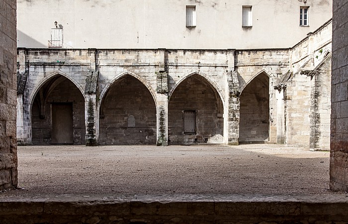 Avignon Intra-muros: Église Saint-Symphorien-les-Carmes
