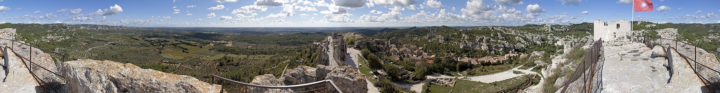 Les Baux-de-Provence Burgberg mit der Burg Château des Baux