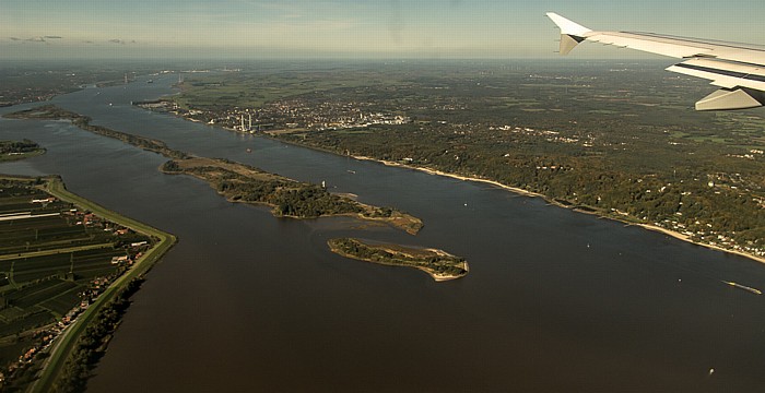 Niedersachsen - Landkreis Stade (links) / Schleswig Holstein - Kreis Pinneberg: Elbe Landkreis Stade