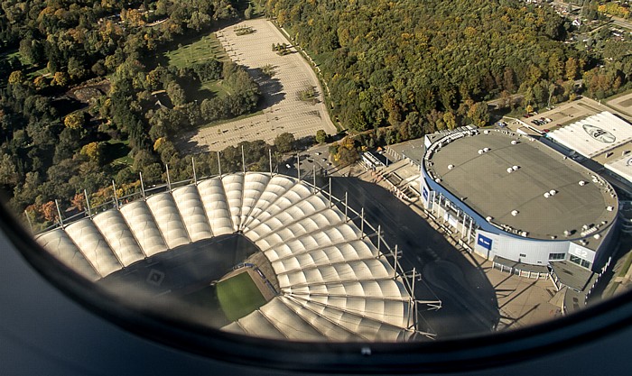 Hamburg Bahrenfeld (Altona): Altonaer Volkspark - Imtech Arena (Volksparkstadion) und O2 World Luftbild aerial photo