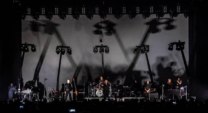 Hamburg O2 World: Peter Gabriel