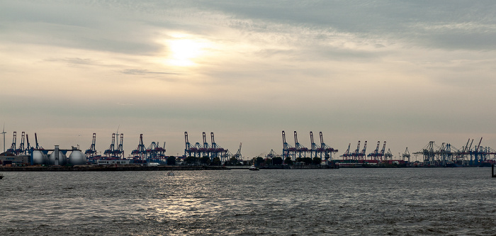 Hamburger Hafen: Containerterminal Tollerort (links) und Containerterminal Burchardkai Elbe Klärwerksverbund Köhlbrandhöft/Dradenau