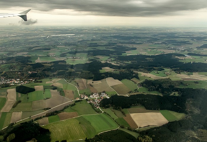 Bayern - Landkreis Erding: Wartenberg (Oberbayern) (Auerbach) Luftbild aerial photo