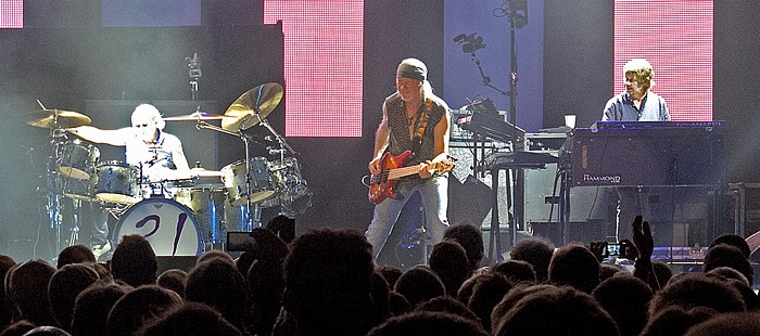 Regensburg Donau-Arena: Deep Purple - Ian Paice, Roger Glover, Don Airey