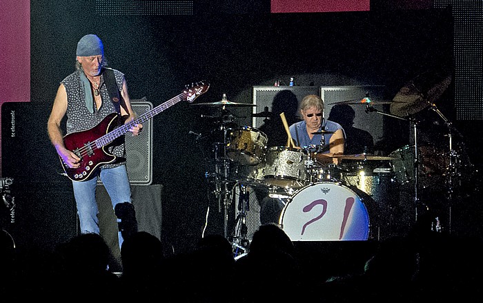 Donau-Arena: Deep Purple (+ Peter Frampton) Regensburg Roger Glover, Ian Paice