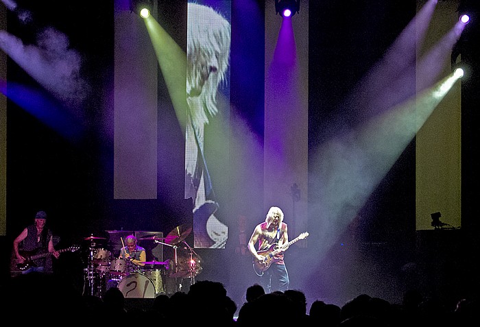 Donau-Arena: Deep Purple (+ Peter Frampton) Regensburg Steve Morse