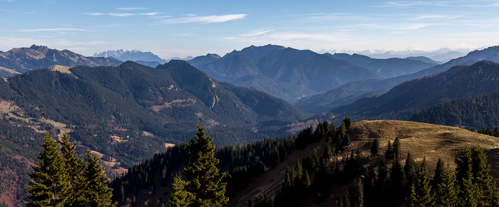 Wallberg Rotwand, Wilder Kaiser, Sonnwendjoch, Hohe Tauern (v.l.)