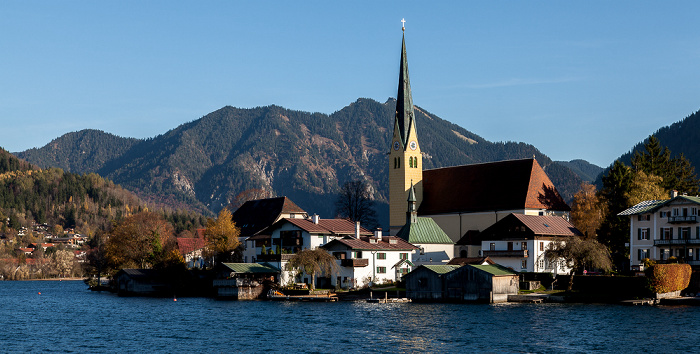 Tegernsee (See) Egerner Bucht (Obersee), Rottach-Egern mit St. Laurentius