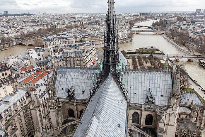 Notre-Dame de Paris: Mittel- und Querschiff, Île de la Cité Paris