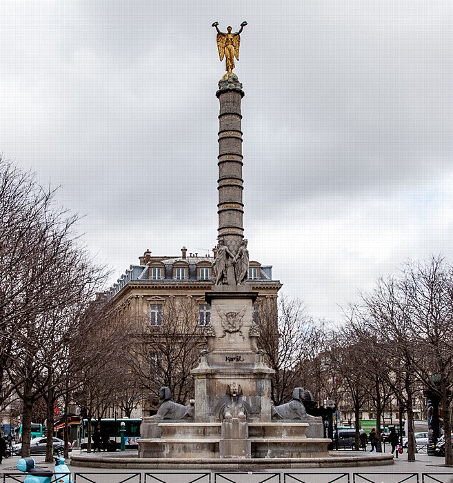 Place du Châtelet: Fontaine du Palmier Paris