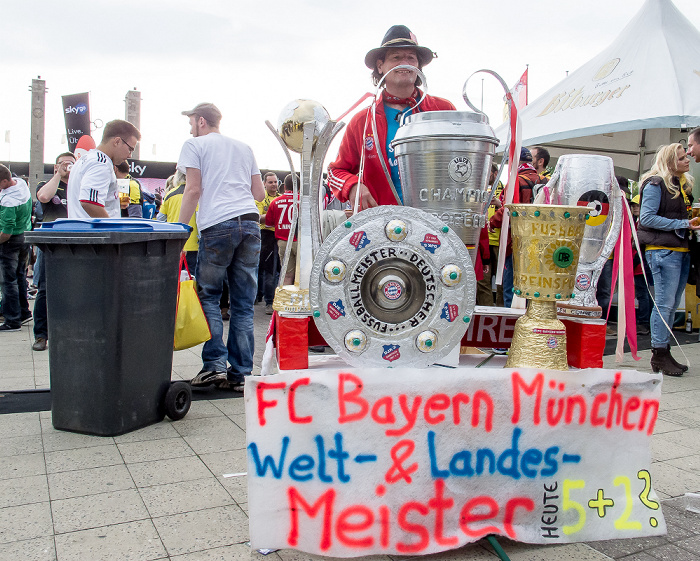 Olympischer Platz: FC Bayern-Fan Berlin
