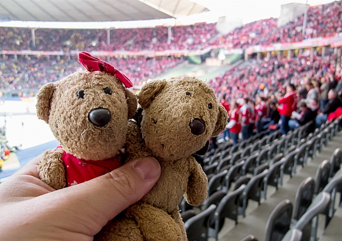 Berlin Olympiastadion: Teddine und Teddy