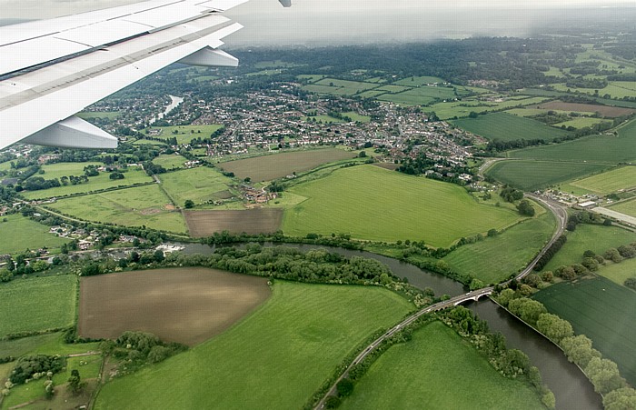 South East England - Berkshire: Themse (River Thames) und Old Windsor Luftbild aerial photo