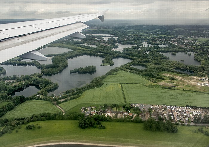 South East England - Berkshire: Seen bei Wraysbury Luftbild aerial photo