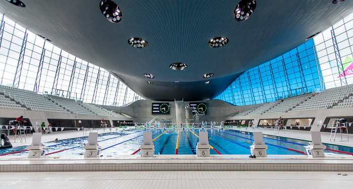 Queen Elizabeth Olympic Park: London Aquatics Centre London