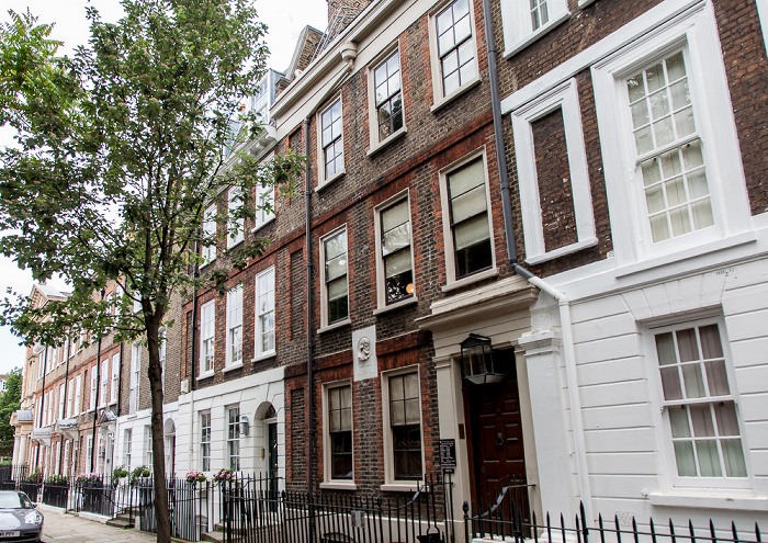 Chelsea: Cheyne Row - Carlyle's House London