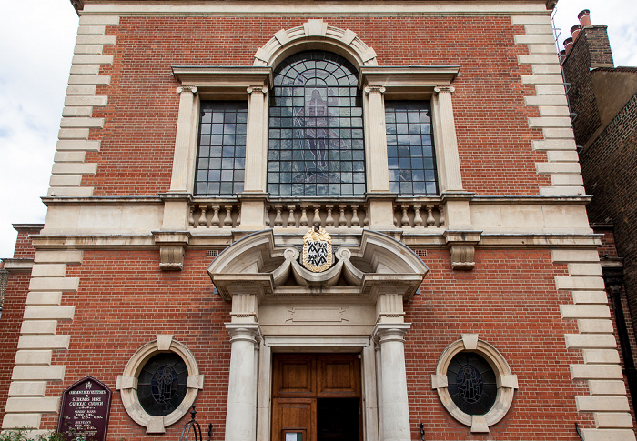 Chelsea: Cheyne Row - Our Most Holy Redeemer & St Thomas More London