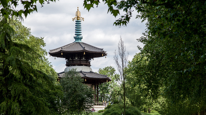 Battersea Park: London Peace Pagoda London