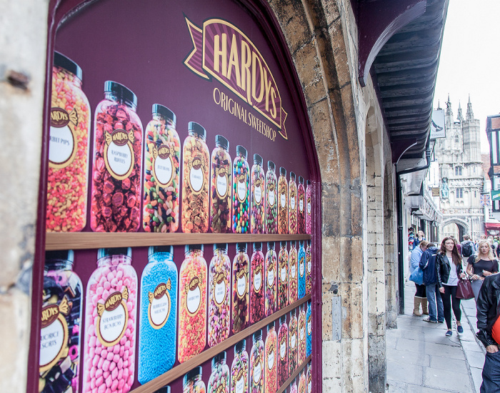 Canterbury High Street / Mercery Lane: Hardys Original Sweetshop